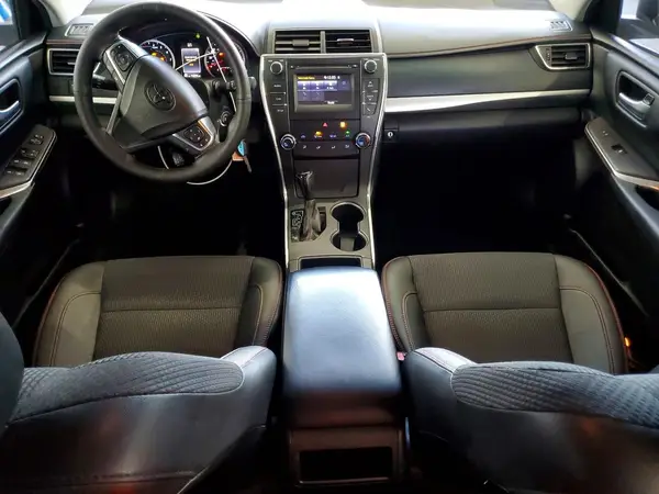 4T1BF1FK2HU351904 2017 TOYOTA CAMRY - Image 8