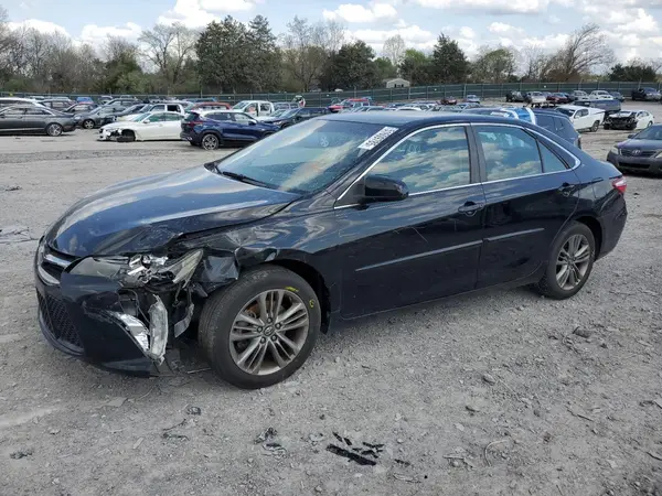 4T1BF1FK2HU353054 2017 TOYOTA CAMRY - Image 1