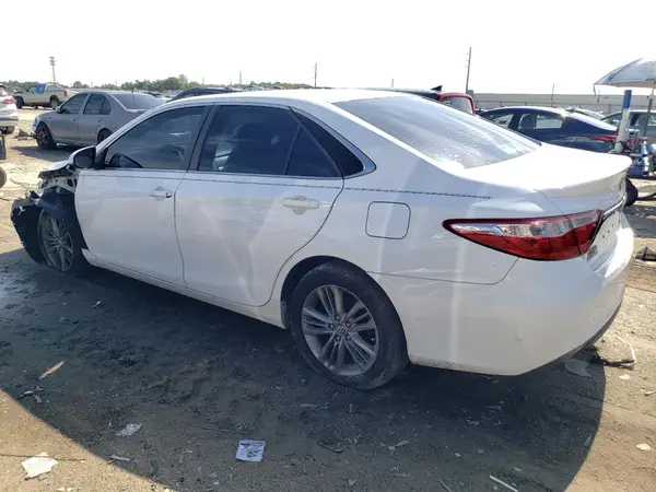 4T1BF1FK2HU353314 2017 TOYOTA CAMRY - Image 2