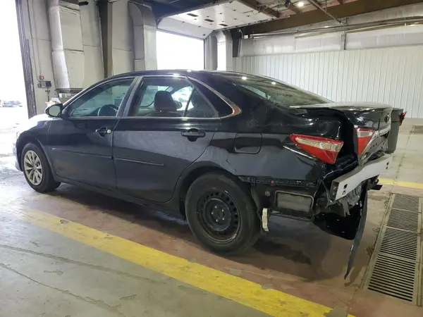 4T1BF1FK2HU357671 2017 TOYOTA CAMRY - Image 2