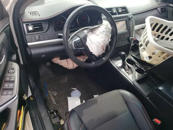 4T1BF1FK2HU363700 2017 TOYOTA CAMRY - Image 8