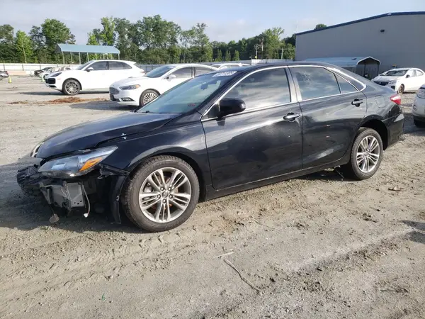 4T1BF1FK2HU364135 2017 TOYOTA CAMRY - Image 1