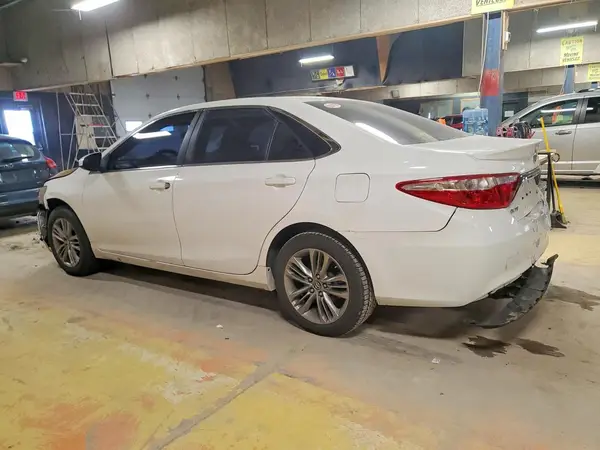 4T1BF1FK2HU365141 2017 TOYOTA CAMRY - Image 2