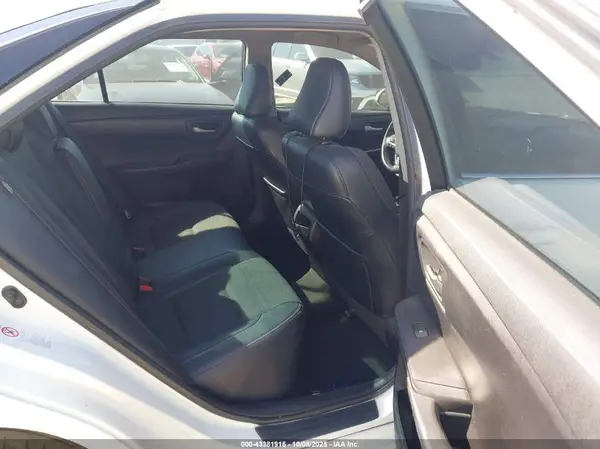 4T1BF1FK2HU366869 2017 TOYOTA CAMRY - Image 8