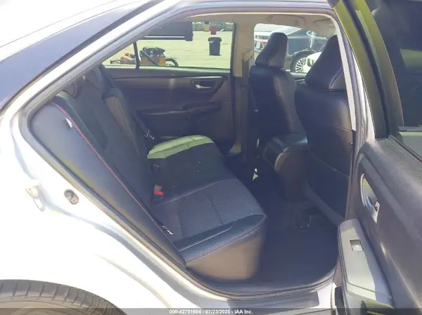 4T1BF1FK2HU372672 2017 TOYOTA CAMRY - Image 8