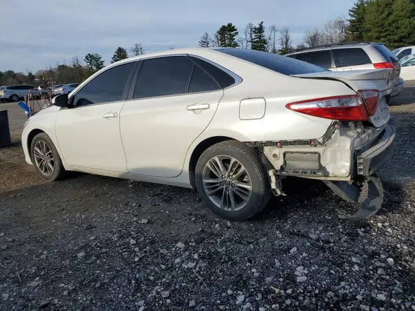 4T1BF1FK2HU373403 2017 TOYOTA CAMRY - Image 2