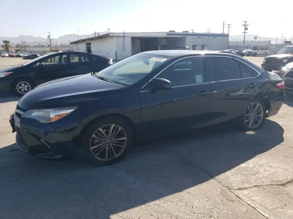 4T1BF1FK2HU376124 2017 TOYOTA CAMRY - Image 1
