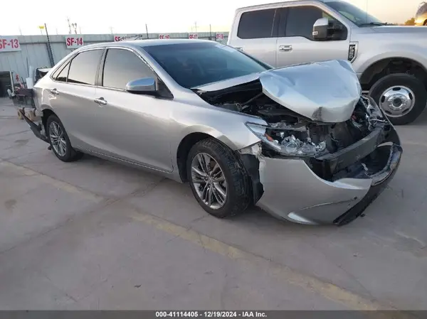4T1BF1FK2HU376446 2017 TOYOTA CAMRY - Image 1