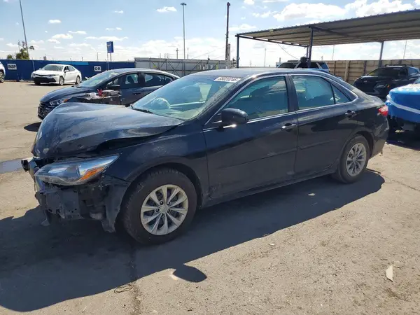 4T1BF1FK2HU377158 2017 TOYOTA CAMRY - Image 1