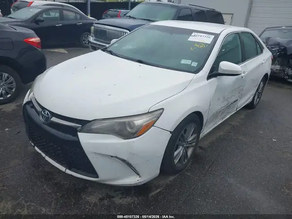 4T1BF1FK2HU377824 2017 TOYOTA CAMRY - Image 2