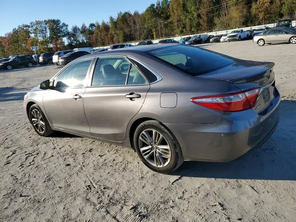 4T1BF1FK2HU377869 2017 TOYOTA CAMRY - Image 2