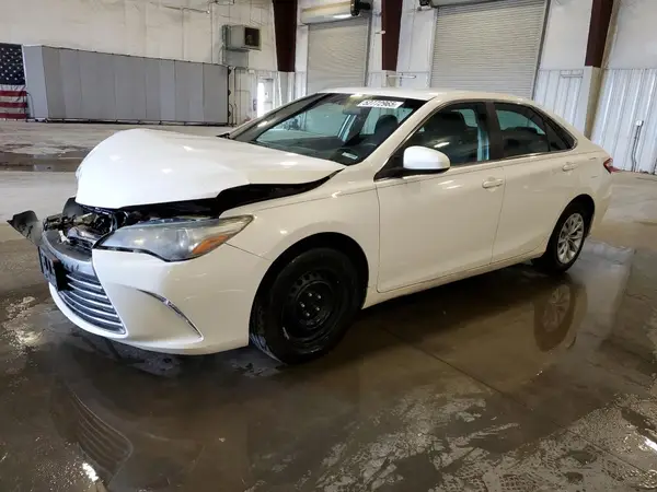 4T1BF1FK2HU379282 2017 TOYOTA CAMRY - Image 1
