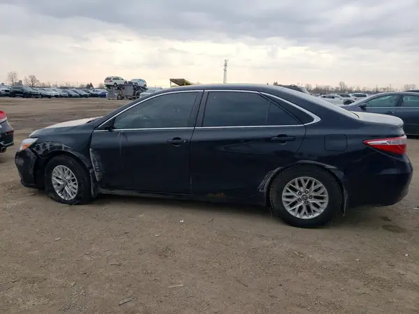4T1BF1FK2HU379489 2017 TOYOTA CAMRY - Image 2