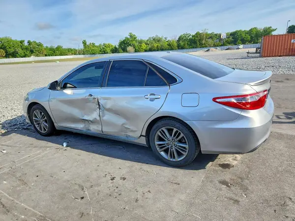 4T1BF1FK2HU380691 2017 TOYOTA CAMRY - Image 2