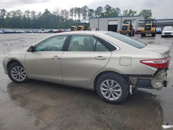4T1BF1FK2HU383784 2017 TOYOTA CAMRY - Image 2
