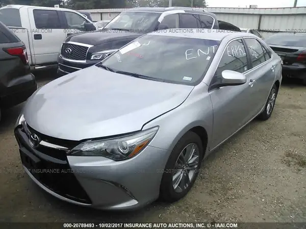 4T1BF1FK2HU387737 2017 TOYOTA CAMRY - Image 2