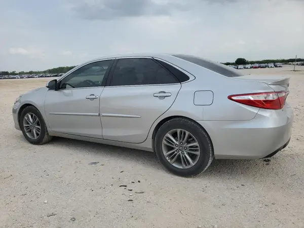 4T1BF1FK2HU388791 2017 TOYOTA CAMRY - Image 2