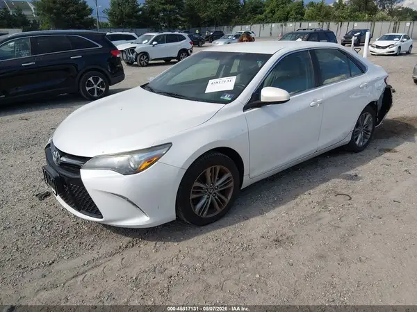 4T1BF1FK2HU389343 2017 TOYOTA CAMRY - Image 2