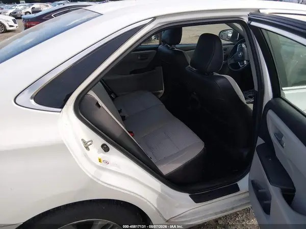 4T1BF1FK2HU389343 2017 TOYOTA CAMRY - Image 8