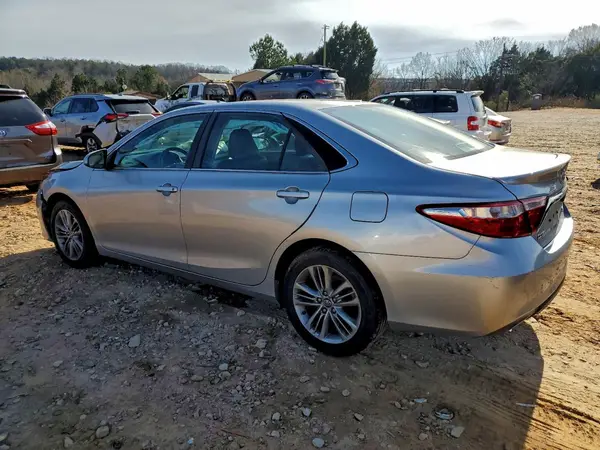 4T1BF1FK2HU391349 2017 TOYOTA CAMRY - Image 2