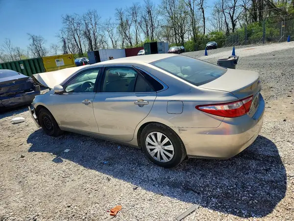4T1BF1FK2HU393666 2017 TOYOTA CAMRY - Image 2