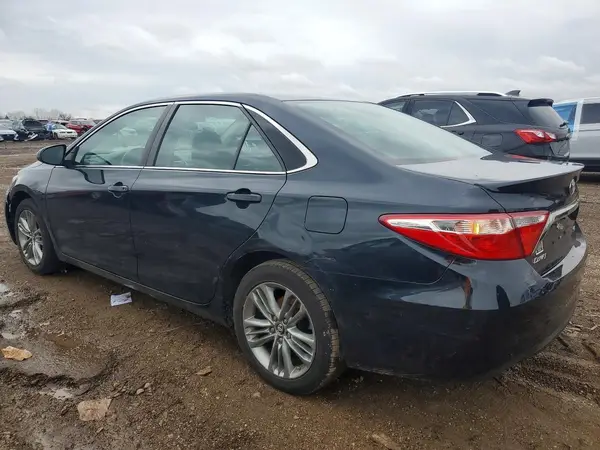 4T1BF1FK2HU394137 2017 TOYOTA CAMRY - Image 2