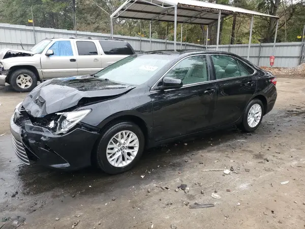 4T1BF1FK2HU398141 2017 TOYOTA CAMRY - Image 1