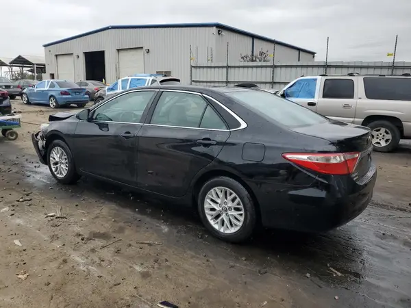 4T1BF1FK2HU398141 2017 TOYOTA CAMRY - Image 2