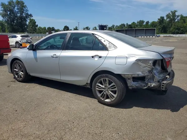 4T1BF1FK2HU403046 2017 TOYOTA CAMRY - Image 2