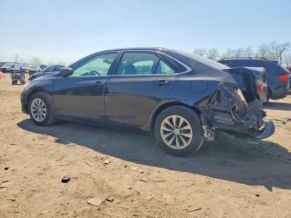 4T1BF1FK2HU403242 2017 TOYOTA CAMRY - Image 2