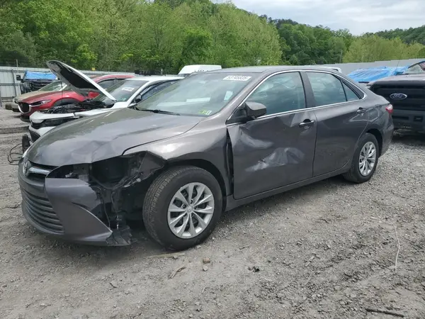 4T1BF1FK2HU403659 2017 TOYOTA CAMRY - Image 1