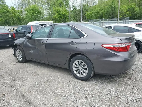 4T1BF1FK2HU403659 2017 TOYOTA CAMRY - Image 2