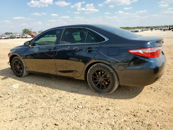 4T1BF1FK2HU407968 2017 TOYOTA CAMRY - Image 2