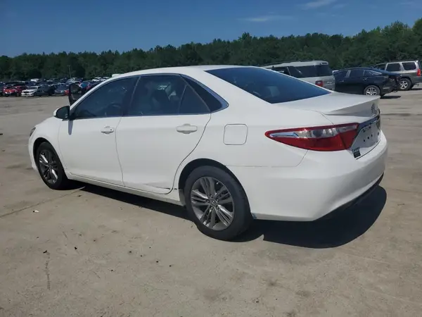 4T1BF1FK2HU409297 2017 TOYOTA CAMRY - Image 2