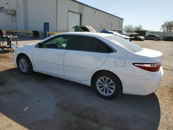 4T1BF1FK2HU410188 2017 TOYOTA CAMRY - Image 2