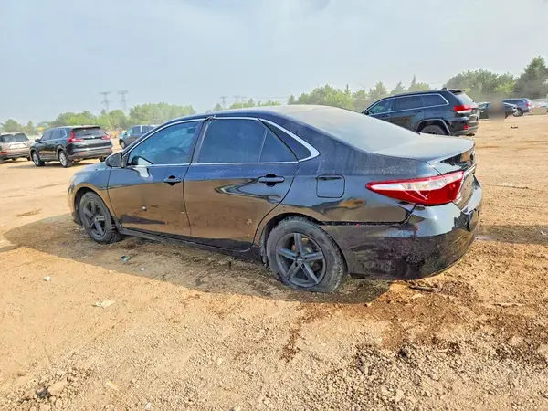4T1BF1FK2HU411051 2017 TOYOTA CAMRY - Image 2