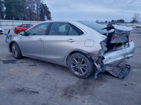 4T1BF1FK2HU413527 2017 TOYOTA CAMRY - Image 2