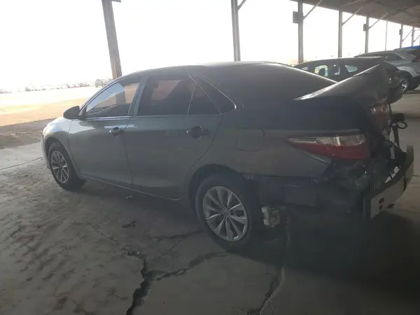 4T1BF1FK2HU414161 2017 TOYOTA CAMRY - Image 2