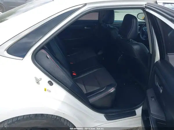 4T1BF1FK2HU416010 2017 TOYOTA CAMRY - Image 8