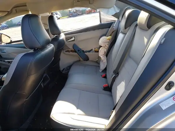 4T1BF1FK2HU417383 2017 TOYOTA CAMRY - Image 8