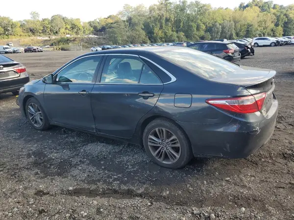 4T1BF1FK2HU417495 2017 TOYOTA CAMRY - Image 2