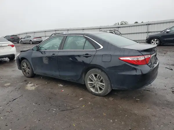 4T1BF1FK2HU417951 2017 TOYOTA CAMRY - Image 2