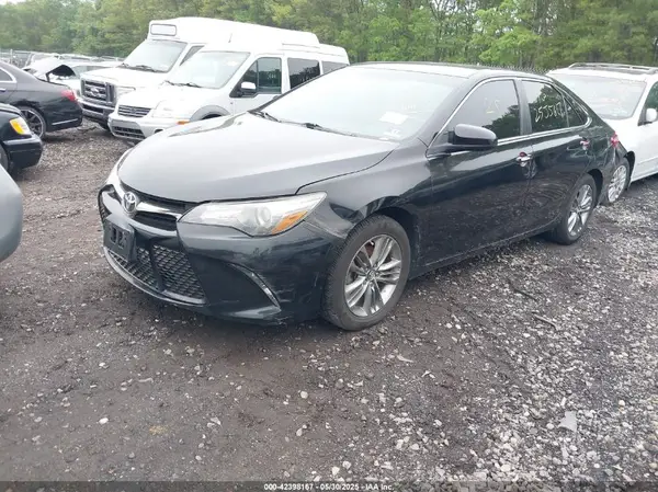4T1BF1FK2HU419182 2017 TOYOTA CAMRY - Image 2