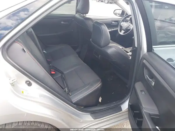 4T1BF1FK2HU421143 2017 TOYOTA CAMRY - Image 8