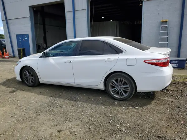 4T1BF1FK2HU424897 2017 TOYOTA CAMRY - Image 2