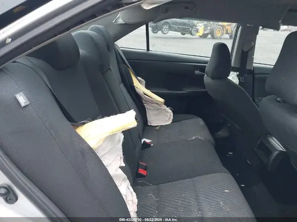 4T1BF1FK2HU424916 2017 TOYOTA CAMRY - Image 8