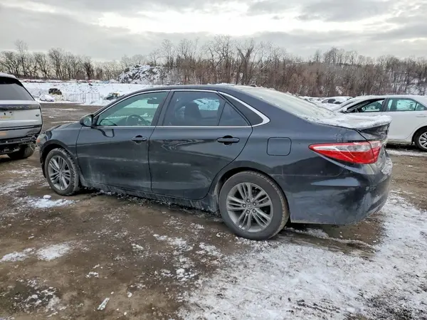 4T1BF1FK2HU425628 2017 TOYOTA CAMRY - Image 2