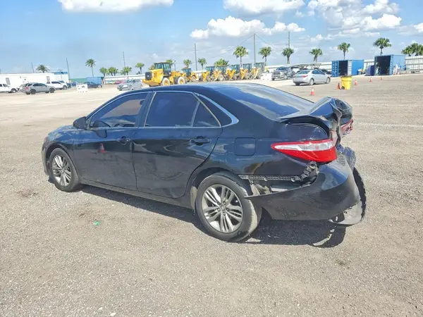 4T1BF1FK2HU426312 2017 TOYOTA CAMRY - Image 2