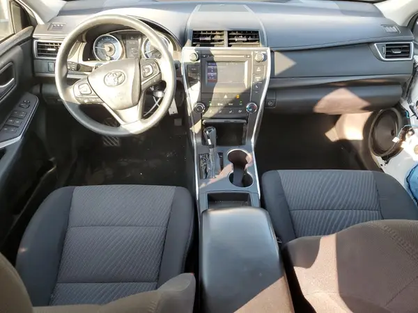 4T1BF1FK2HU427329 2017 TOYOTA CAMRY - Image 8