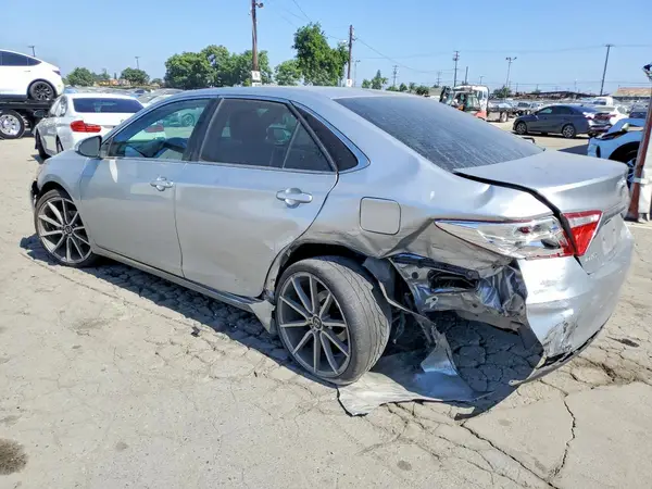 4T1BF1FK2HU428660 2017 TOYOTA CAMRY - Image 2